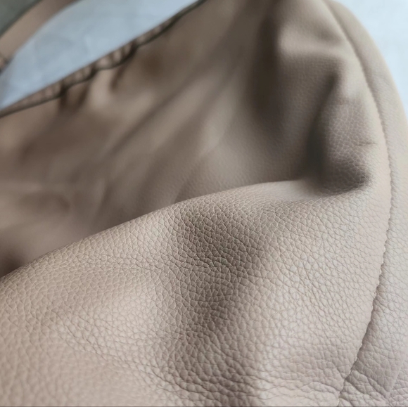 Adjustable Bucket/ Slouch Bag / Hobo Bag - Picture 6 of 15